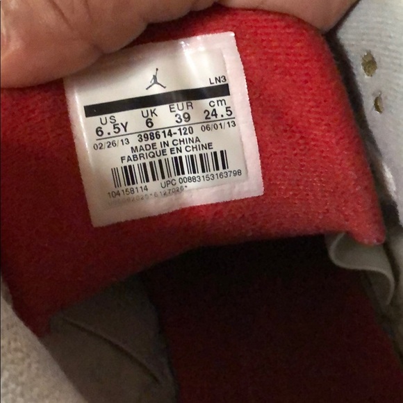 Air Jordan 3 Retro ‘Fire Red’ - Picture 3 of 3